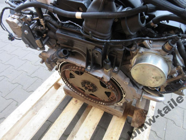 PORSCHE CAYENNE двигатель в сборе 4, 8 M4801 86000KM