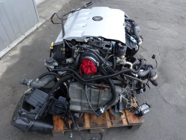 Двигатель CADILLAC 2002г. 4.6 NORTHSTAR 32 VALVE V8