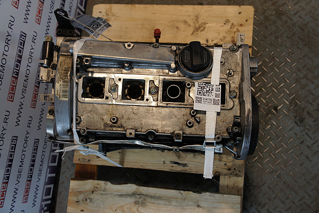 Фотография контрактного двигателя сверху AUDI APT