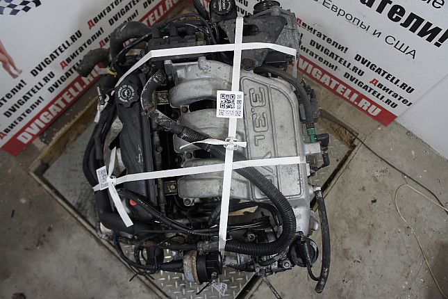 Фотография контрактного двигателя сверху Chrysler EGA