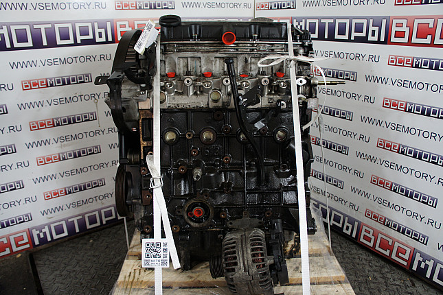 Двигатель вид с боку PEUGEOT RHS (DW10ATED)
