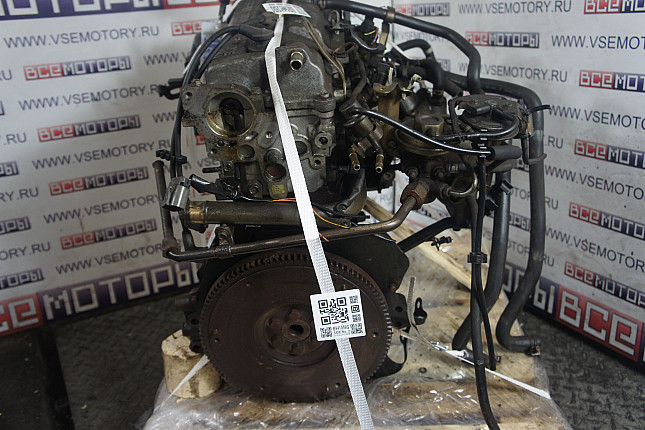 Двигатель вид с боку NISSAN GA16DE