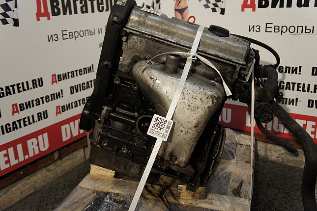 Двигатель вид с боку VW AEE
