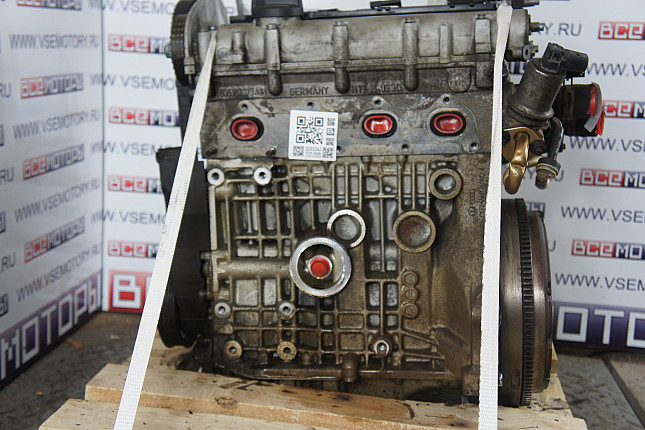 Фотография контрактного двигателя сверху SKODA BCA