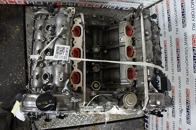 Фотография контрактного двигателя сверху MERCEDES-BENZ M 272.967