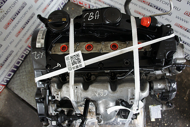 Фотография контрактного двигателя сверху VW CBAB