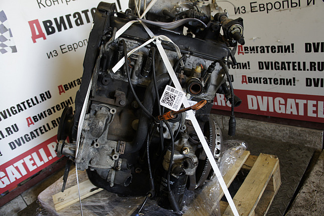 Двигатель вид с боку Audi 3A