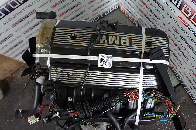 Фотография контрактного двигателя сверху BMW M 50 B 25 (256S1)