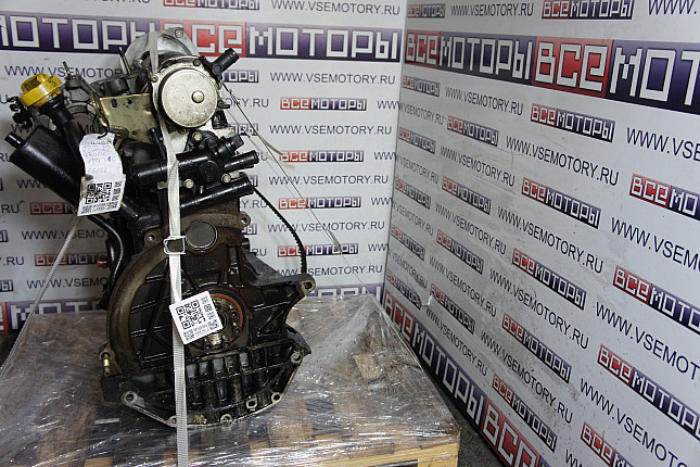 Двигатель вид с боку RENAULT F9Q 760