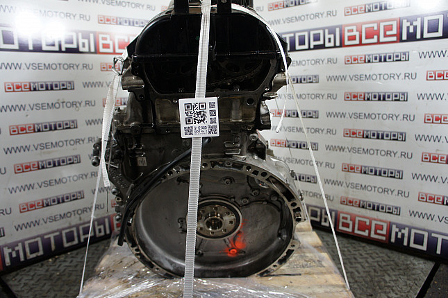 Двигатель вид с боку MERCEDES-BENZ 65195530