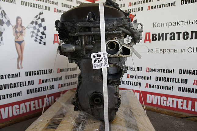 Двигатель вид с боку BMW M54 B25