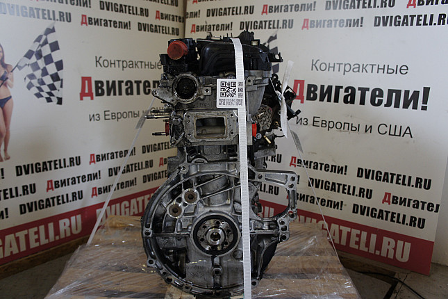 Двигатель вид с боку Volvo D 4164 T