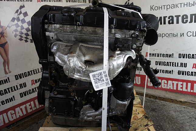 Двигатель вид с боку Peugeot NFU (TU5JP4)