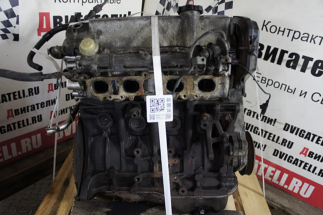 Двигатель вид с боку Toyota 5S-FE