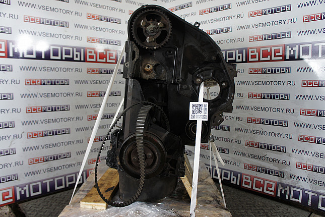 Двигатель вид с боку PEUGEOT T9A (DJ5)