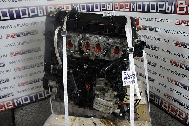 Двигатель вид с боку VW AZM