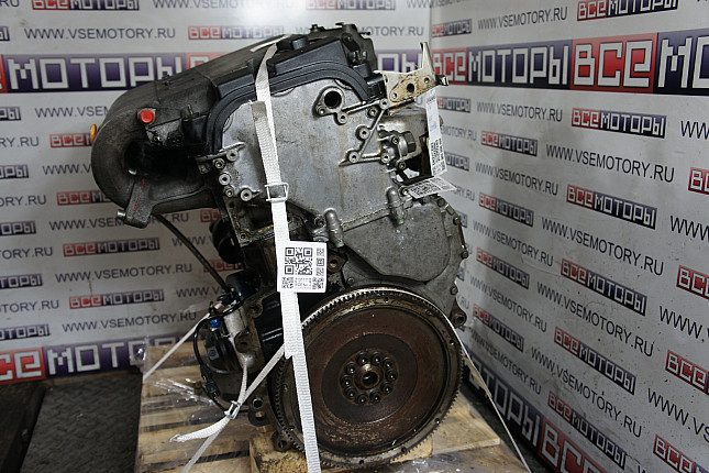 Двигатель вид с боку VW AAA