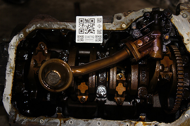 Фотография блока двигателя без поддона (коленвала) AUDI APT