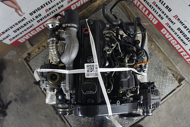 Фотография контрактного двигателя сверху VW AHH
