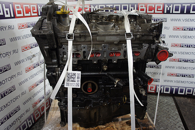 Двигатель вид с боку RENAULT K4M 761